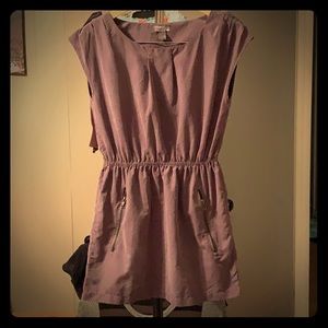 Women’s dress size S
